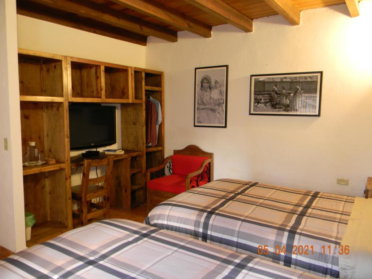 La Troje De Adobe Villa Креел Екстериор снимка