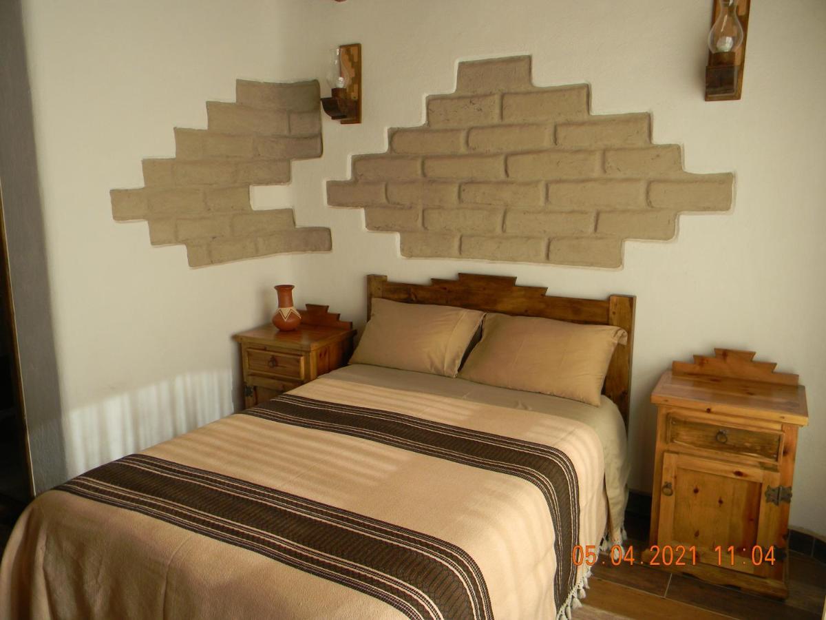 La Troje De Adobe Villa Креел Екстериор снимка