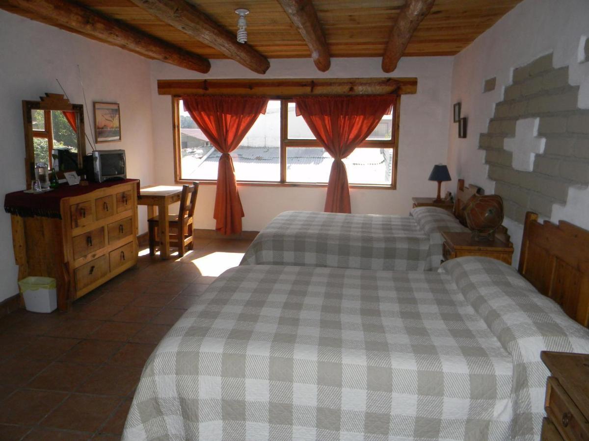 La Troje De Adobe Villa Креел Екстериор снимка
